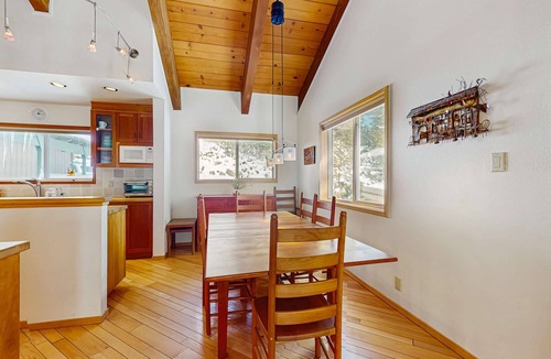 Upper Kingsbury House | Family-friendly home with mountain views, pool table, & spacious deck