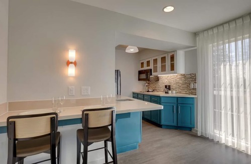 San Jose Hotel | Family-friendly! Spacious Suite with Full Kitchen, Pets Allowed, Free Breakfast