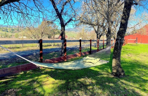 Sonoma House | Family Fun w/Spa by Standout Stays