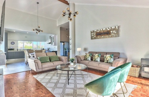 Milnerton House | Family Home WiFi Pool Secure Parking