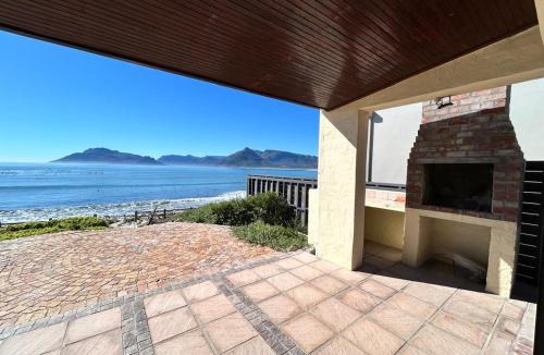 Kommetjie House | Family & pet friendly beach house, Kommetjie
