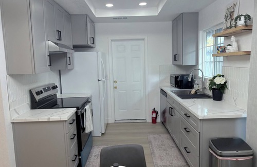 Stockton Apartment | Fantastic 2-bedroom duplex with AC in charming Stockton