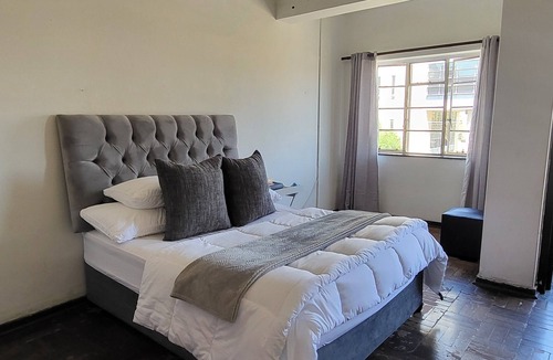 Pretoria Apartment | Fantastic apartment with WiFi in vibrant Pretoria