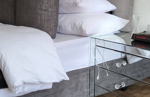 Pretoria Apartment | Fantastic apartment with WiFi in vibrant Pretoria