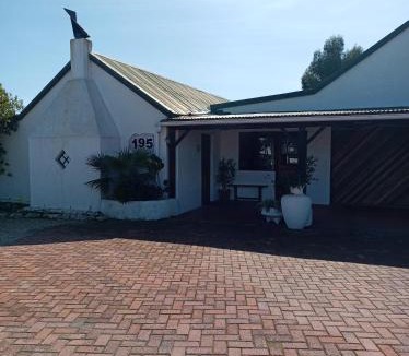 Velddrif House | Faodail Guest House
