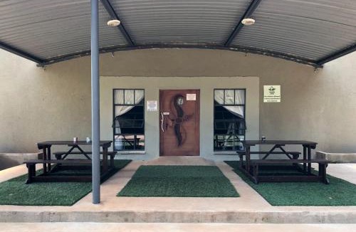 Piet Retief Cabin | Farmers Lodge