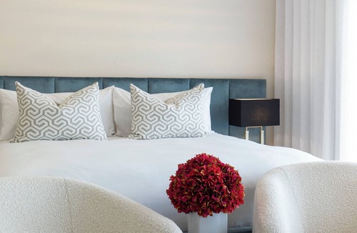 Wynberg Hotel | Fauchil Hotel
