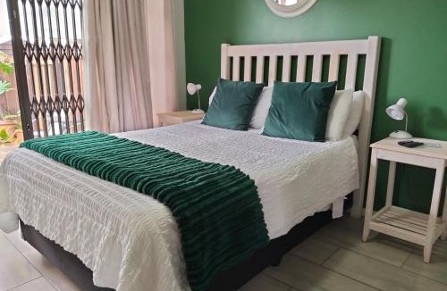 Fichardt Park Apartment | Finch & Fern Guesthouse