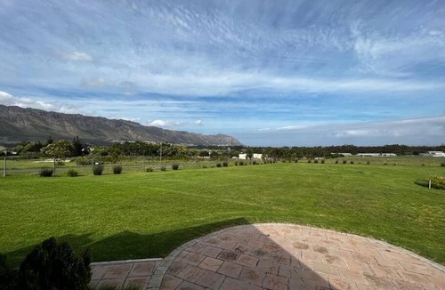 Helderberg Rural House | Firlands Farmhouse 179A with a view