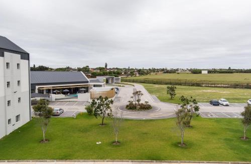 Summerstrand Apartment | First Class Apartment At Bella