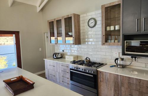 Bela-Bela House | Fish Eagle Bay View, Warmbaths