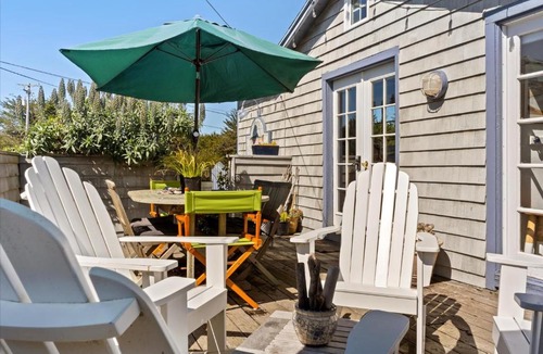 Salmon Creek House | Fishermans Cottage - Sand Dunes Walk to Ocean