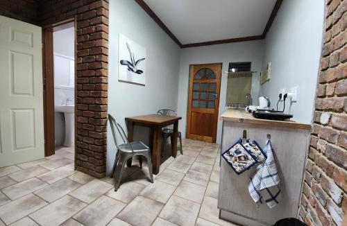 Bela-Bela House | Flamboyant Guesthouse