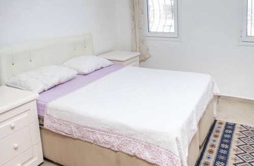Geris Apartment | Flat w Garden and Terrace, 5 min to beach