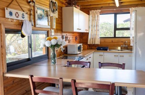 Fisherhaven House | Flock-Inn