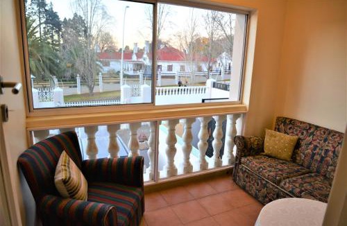 Waverley House | Florentia Guest House