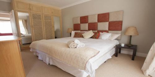 Mossel Bay House | Fly Me To The Moon Guesthouse
