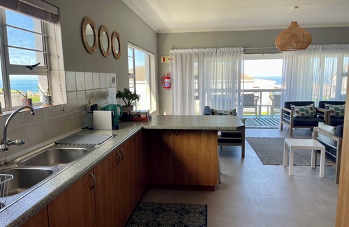 Kleinmond House | Footprints in Kleinmond