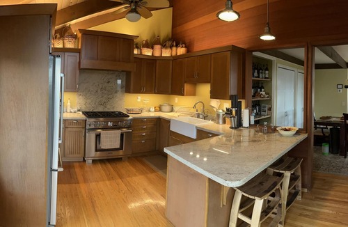 Napa County House | Formerly the Old Toll Road Inn - 4 Beds/4.5 Baths