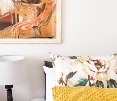 Middelburg Apartment | Fountain on the Fairway