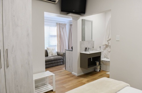 Welgemoed House | Four Palms Accommodation