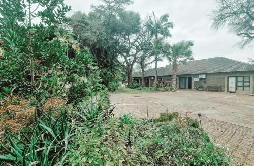 Lephalale House | Four Seasons Guesthouse - Hardekool 7