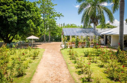 Hoedspruit Bed & Breakfast | Francines Venue Pty Ltd
