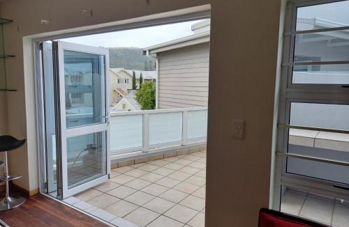 Knysna Central Apartment | Friendz Self Catering Guesthouse