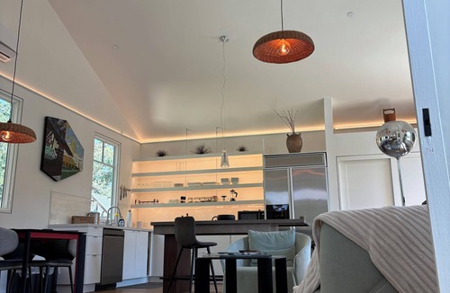 San Anselmo Apartment | Furnished Luxury Living in downtown San Anselmo