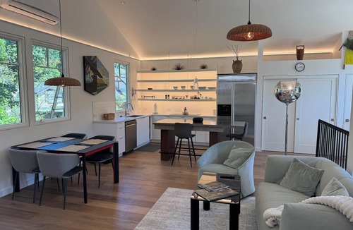 San Anselmo Apartment | Furnished Luxury Living in downtown San Anselmo