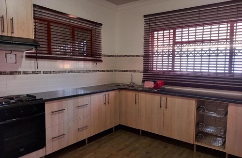 King William's Town Bed & Breakfast | G Guest House