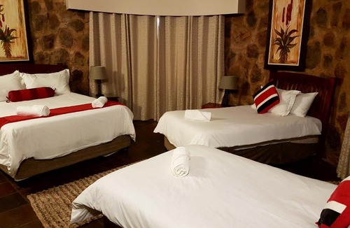 Roodeplaat Cabin | Gabbata Lodge