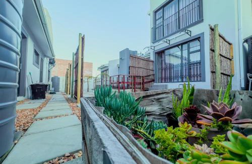 Humewood House | Gaiaqua Guesthouse