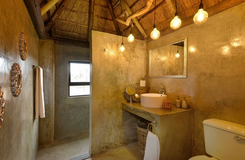 Joe Morolong Cabin | Gamagara Africa private nature reserve
