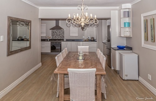 Gansbaai House | Gansbaai Seafront Holiday House: Ons C-huis