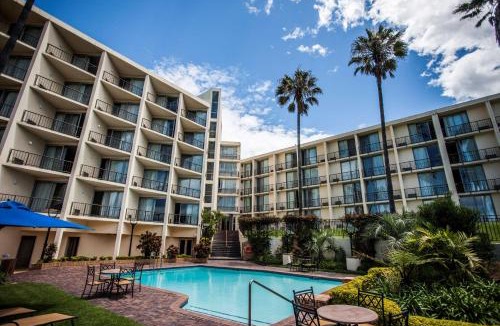 Quigney Beach Hotel | Garden Court East London