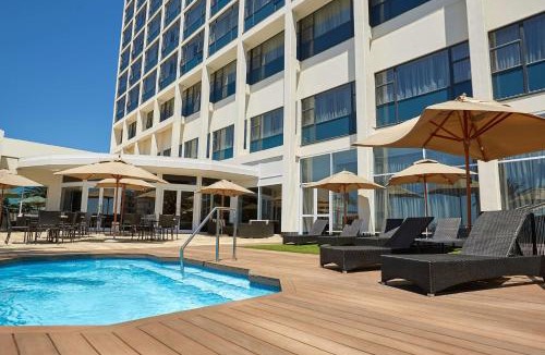 Humewood Hotel | Garden Court Kings Beach