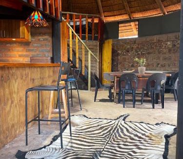 Joe Morolong Hotel | Gecko Accommodation