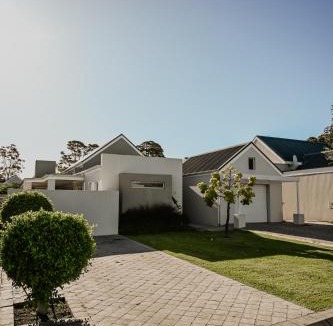 Robertson Cabin | Gecko Lodge