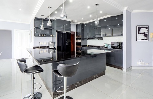 Durban North House | Gemmell Place - Four Bedroom House, Sleeps 8