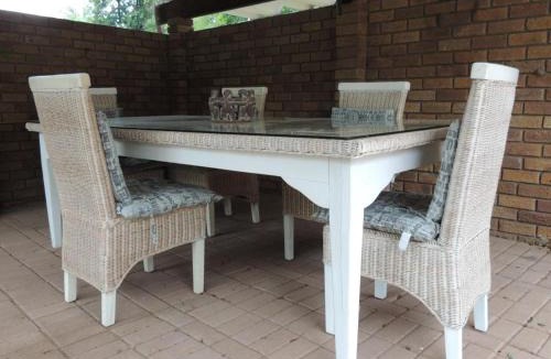 Vredefort House | Gentle Breeze Retreat