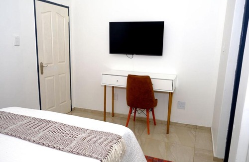 Moses Kotane Bed & Breakfast | Getty's Bed and Breakfast