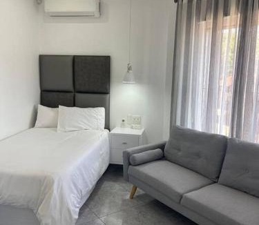 Kimberley Apartment | Gifty Surprize Airbnb