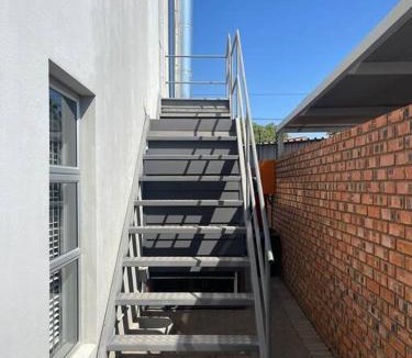 Kimberley Apartment | Gifty Surprize Airbnb
