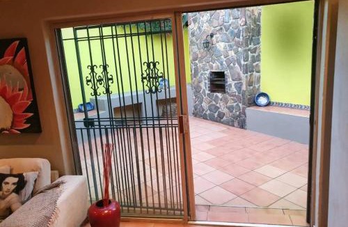 Benoni Apartment | GILLFORD GALLERY ACCOMMODATION