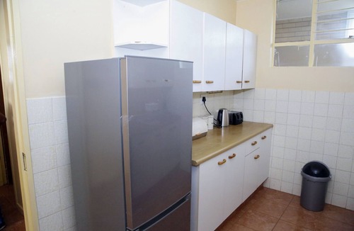 Kempton Park Apartment | Glen Avion Vacation Home less than 10 minutes from O.R Tambo airport