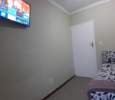 Parow House | GLOBALNEST guest house