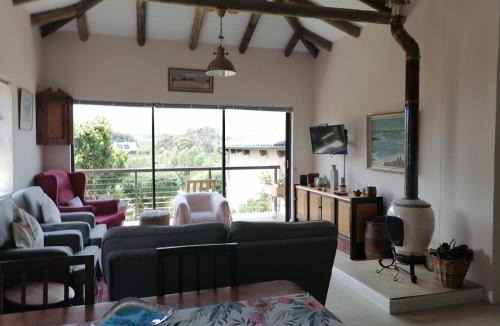 Pringle Bay Apartment | Gogo's garden apartment