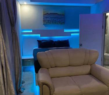 Evaton House | Golden Highway Guesthouse Evaton