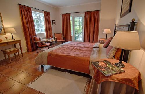 Somerset West House | Golden Hill Guest House